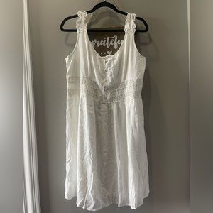 Maurices white sundress size XL, NWT. Cleaning closet out.